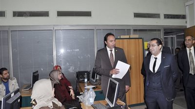 عاجل| محمد عمر: تدريب المعلمين على المناهج الجديدة مستمر