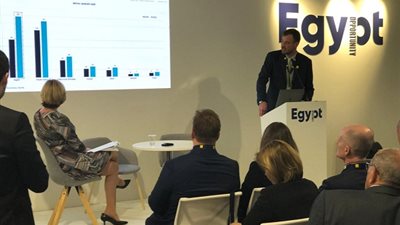 مسئولو مركز 