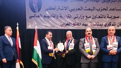 ماذا قال خلف الزناتى فى عيد المعلم العربى؟ 