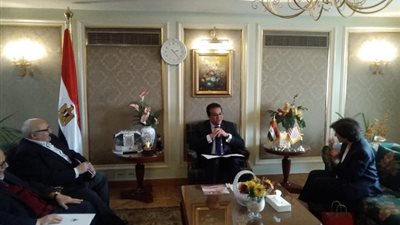 وزير التعليم العالي يستقبل وفد جامعة مونت كلير الأمريكية لبحث آليات التعاون العلمي والأكاديمي