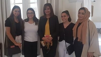 وزيرة الهجرة تستهل زيارة أستراليا بلقاء بعض الشباب المصريين المقيمين في ملبورن 