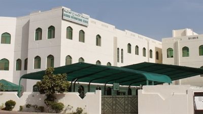 بمرتبات متميزة| كبري مدارس المدارس العمانية تعلن عن وظائف جديدة للمعلمين المصريين.. ننشر نص الإعلان