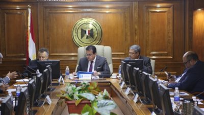 وزير التعليم العالي يرأس اجتماع صندوق العلوم والتنمية التكنولوجية