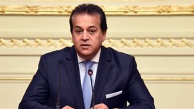 عاجل| وزير التعليم العالي يصدر قرارا وزارايا هاما