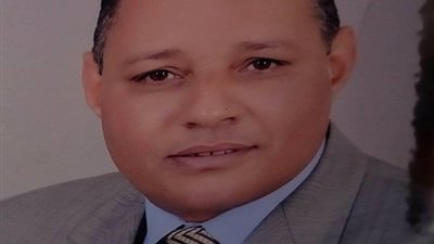 فيديو :استاذ العقيدة صاحب واقعة خلع البناطيل ..كنت بعلمهم معنى 