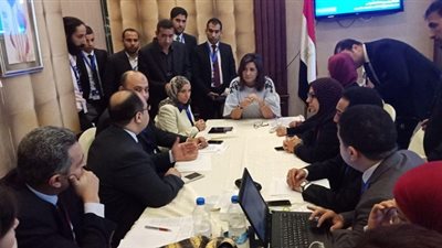 وزيرة الهجرة توجه بتشكيل غرفة عمليات لمتابعة عملية الاستفتاء على التعديلات الدستورية بالخارج