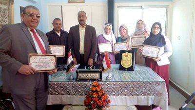 تعليم الجيزة يكرم مدرسة الشهيد تامر حمودة.. صور