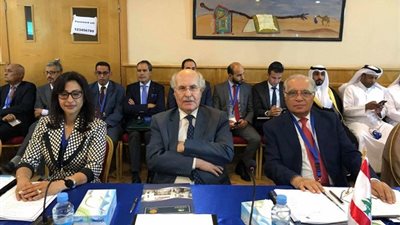 بالصور.. وزير التعليم العالي يستعرض تقريراً حول أعمال المؤتمر العام لمنظمة الالكسو