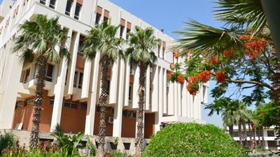 مركز البحوث يعلن حاجته الى اكاديميين مساعد باحث وباحث مساعد