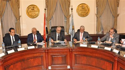 وزير التربية والتعليم يجتمع مع مديري المديريات التعليمية لمتابعة الإجراءات الخاصة بالامتحانات