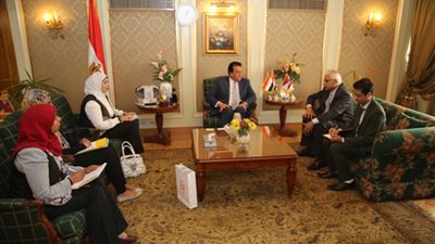 وزير التعليم العالي يستقبل سفير نيبال بالقاهرة