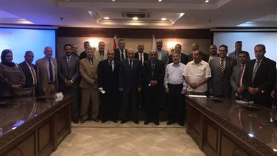 محافظ الجيزة يلتقى مديري الادارات التعليمية للوقوف على الاستعدادات لاستقبال امتحانات الصف الاول الثانوي