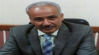 طلاب 14 مدرسة يؤدون الامتحانات الكترونيا وورقيا بالأقصر