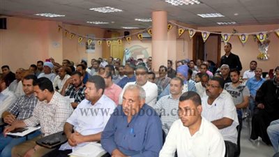 شركة مياه سوهاج تكرم 100من العمال والفنيين تقديراً لجهودهم  وتفانيهم في العمل 