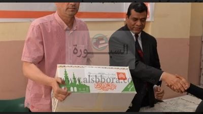 توزيع 600 كرتونة مواد غذائية على الأسر الأكثر احتياجًا بسوهاج