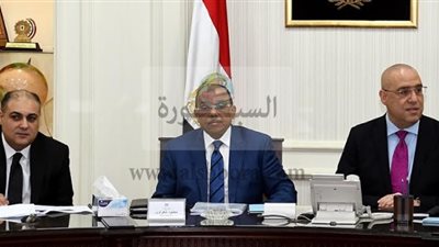 وزيرا الإسكان والتنمية المحلية يعقدان اجتماعهما الثانى لمناقشة مشروع اللائحة التنفيذية لقانون التصالح فى بعض مخالفات البناء وتقنين أوضاعها