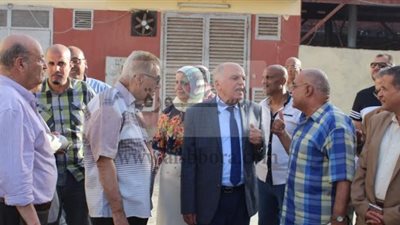 هيئة مكتب المعلمين تتفقد نادي الشاطئ وتوجه بسرعة انتهاء الترميمات
