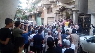 الجماهير تمنع صلاح من اداء صلاة العيد 