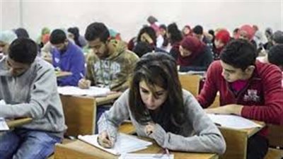 طلاب الثانوية العامة 