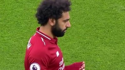 محمد صلاح يجرى اتصالا هاتفيا بشيخ الأزهر.. تعرف على السبب