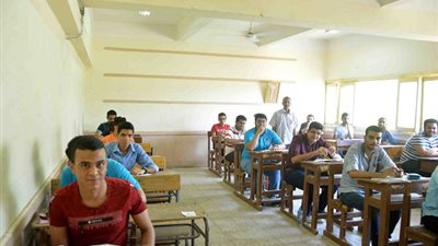 غدا..6489 من طلاب الثانوية العامة بالأقصر يؤدون امتحانات الفيزيا والتاريخ