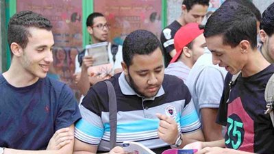 الفيزياء ترسم البسمة على وجوه طلاب الثانوية العامة 2019 بمدرسة الهضبة التجريبية 