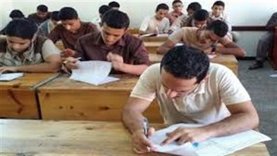 طلاب الثانوية العامة 