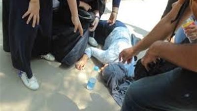 إصابة طالبتين بحالة إغماء فى امتحان الكمياء بلجنتى طهطا والمنشاه بسوهاج