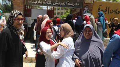 مغص واغماء وتشنجات فى امتحانات الثانوية العامة