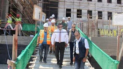 وزير التعليم العالى يتفقد منشآت جامعة العلمين الجديدة