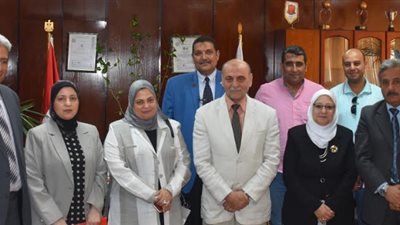 خبراء  التطوير بوزارة التعليم العالي في زيارة لمركز القياس والتقويم لجامعة مدينة السادات