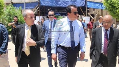 وزير التعليم العالى يتفقد مكتب التنسيق الرئيسي للقبول بالجامعات