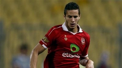 مليون و400 ألف استرلينى قيمة تمديد عقد رمضان صبحى مع الاهلى