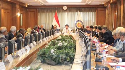 وزير التعليم العالي يرأس اجتماع المجلس الأعلى للمستشفيات الجامعية