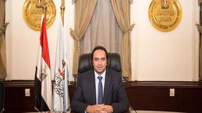 عاجل| محمد عمر : مرتبات موظفي الديوان أقل من مرتب المعلم فى المدرسة