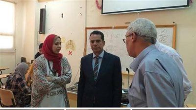 انتظام اختبارات القدرات بكلية الاعلام وتكنولوجيا الاتصال بجنب الوادى