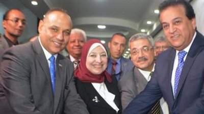 وزير التعليم العالى ورئيس أكاديمية البحث العلمى يفتتحان افتتاح أعمال تطوير مكتب براءات الاختراع المصري  