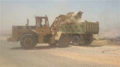 جهاز القاهرة الجديدة ينفذ عدداً من أعمال الطرق والنظافة والصيانة.. ويصدر بياناً بأرقام هواتف رؤساء الأحياء للتواصل مع سكان المدينة