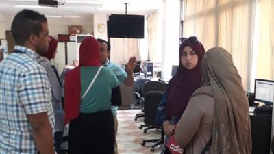 بدء توافد الطلاب على معامل التنسيق الإلكترونى ببنات عين شمس 