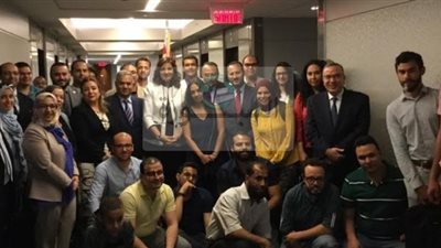 وزيرة الهجرة تلتقي أساتذة جامعة وطلاب مصريين بالمركز الثقافي في مونتريال  