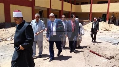 رئيس قطاع المعاهد الأزهرية يتفقد أعمال المباني الإنشائية بالأقصر