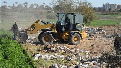 إزالة 70 حالة تعد على أملاك الدولة وتحرير 18 ألفا و123 مترا بسوهاج