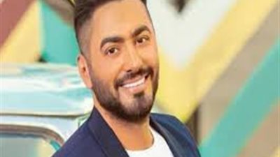 تامر حسنى محتار بين الفلوس أو البنكنوت