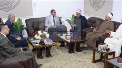 استعدادا لعيد الاضحى المبارك.. جامعة سوهاج تشارك الأوقاف  فى 