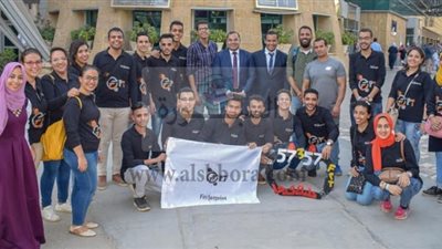 صيدله سوهاج ترسم البسمة علي وجوه اطفال مستشفى 