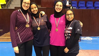 فوز فريق كرة الريشة لجامعة عين شمس بالمركز الأول بدورة الشهيد الرفاعى 