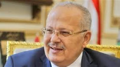 رئيس جامعة القاهرة يعلن مواعيد الكشف الطبى للطلاب الجدد لجميع الكليات