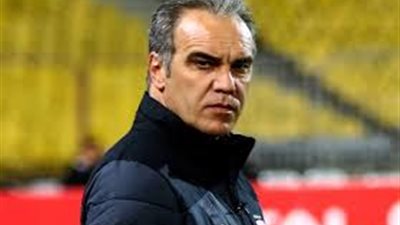 لاسارتى يعلن تشكيل الاهلى لمباراة اطلع بره