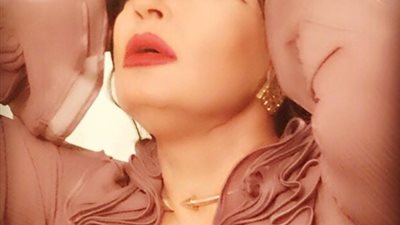 فيفى عبده تشعل انستجرام بصور مثيرة على الساحل الشمالى