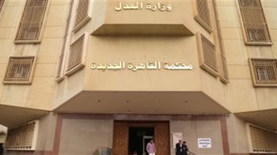 كشف غموض واقعة احتجاز كهربائى وتصويره عاريا من قبل سيدتين